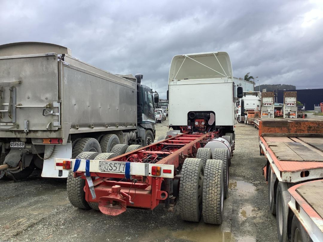 Photo '7' of International 9800 EAGLE Cab Chassis Photo '7' of International 9800 EAGLE Cab Chassis