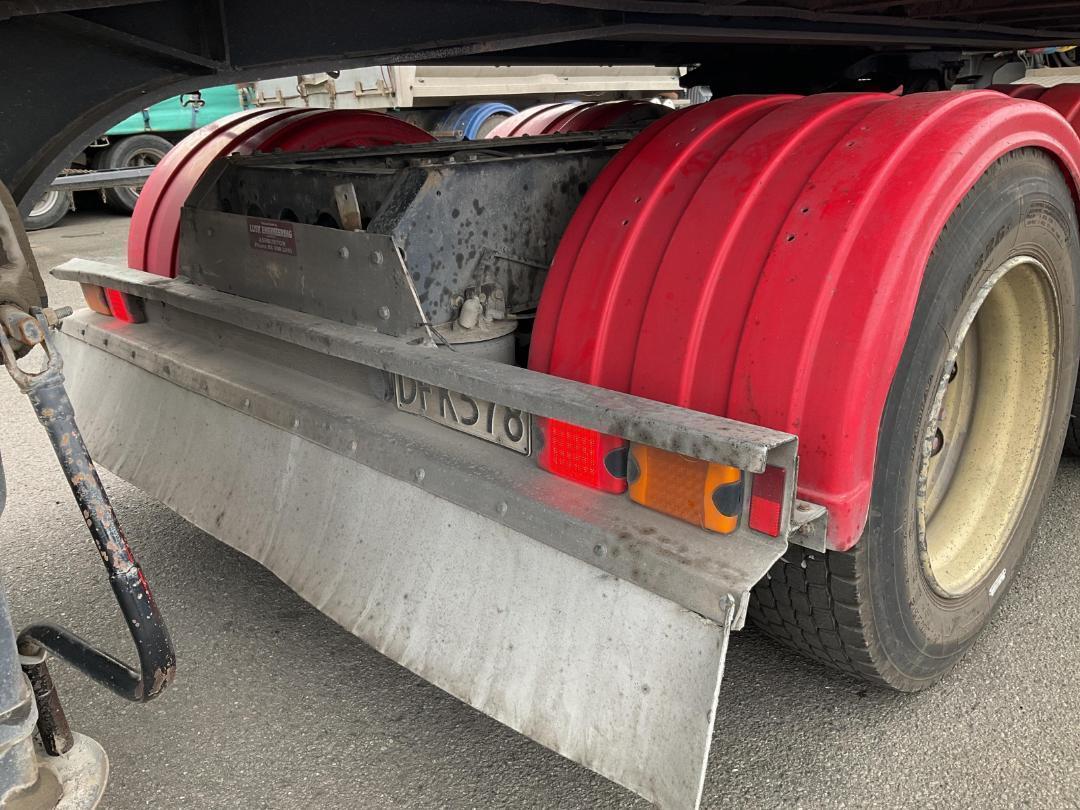 Photo '17' of Isuzu 8x4 CX400 Tractor Unit