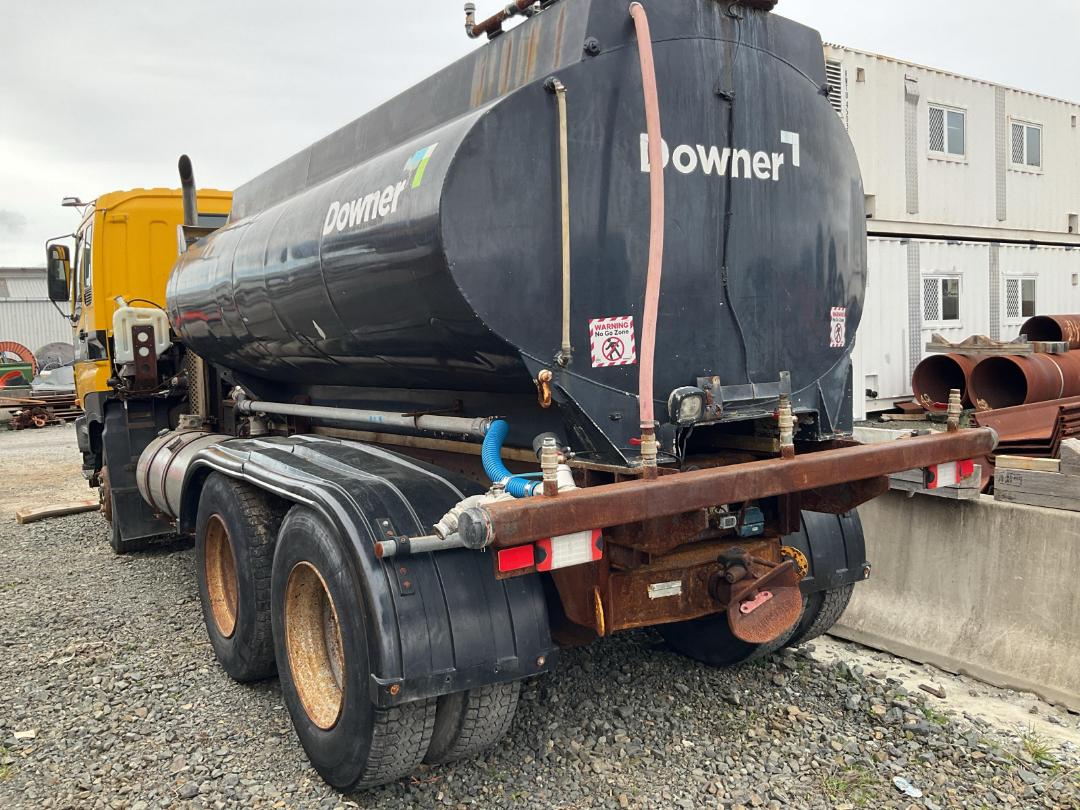 Photo '29' of Isuzu CXZ 400 GIGAMAX Tanker Photo '29' of Isuzu CXZ 400 GIGAMAX Tanker