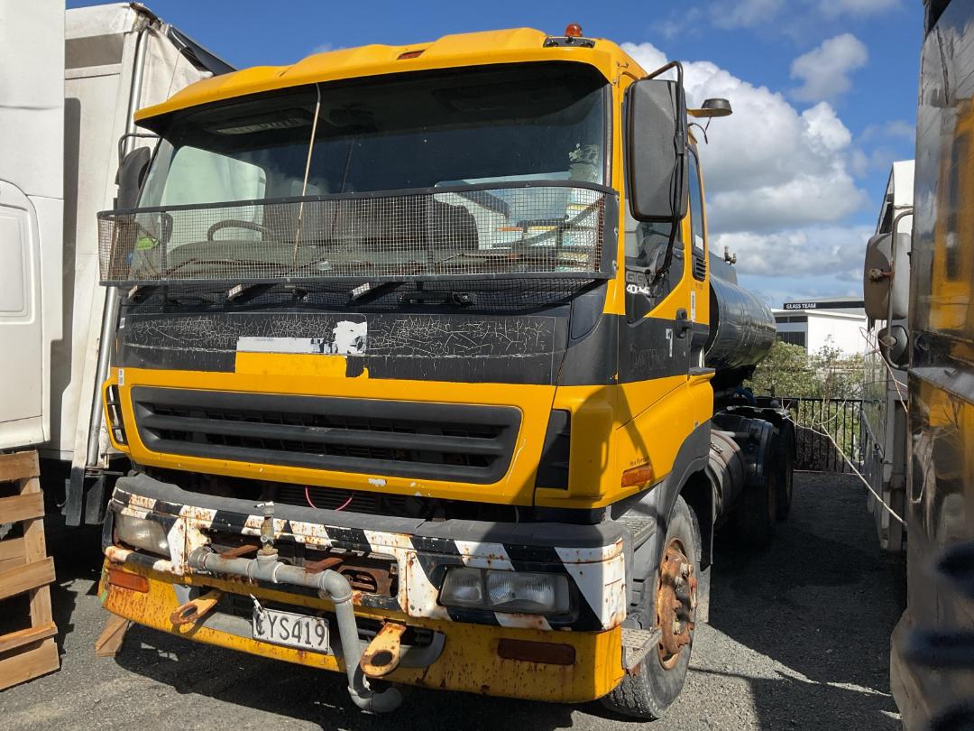 Photo '3' of Isuzu CXZ 400 GIGAMAX Tanker Photo '3' of Isuzu CXZ 400 GIGAMAX Tanker