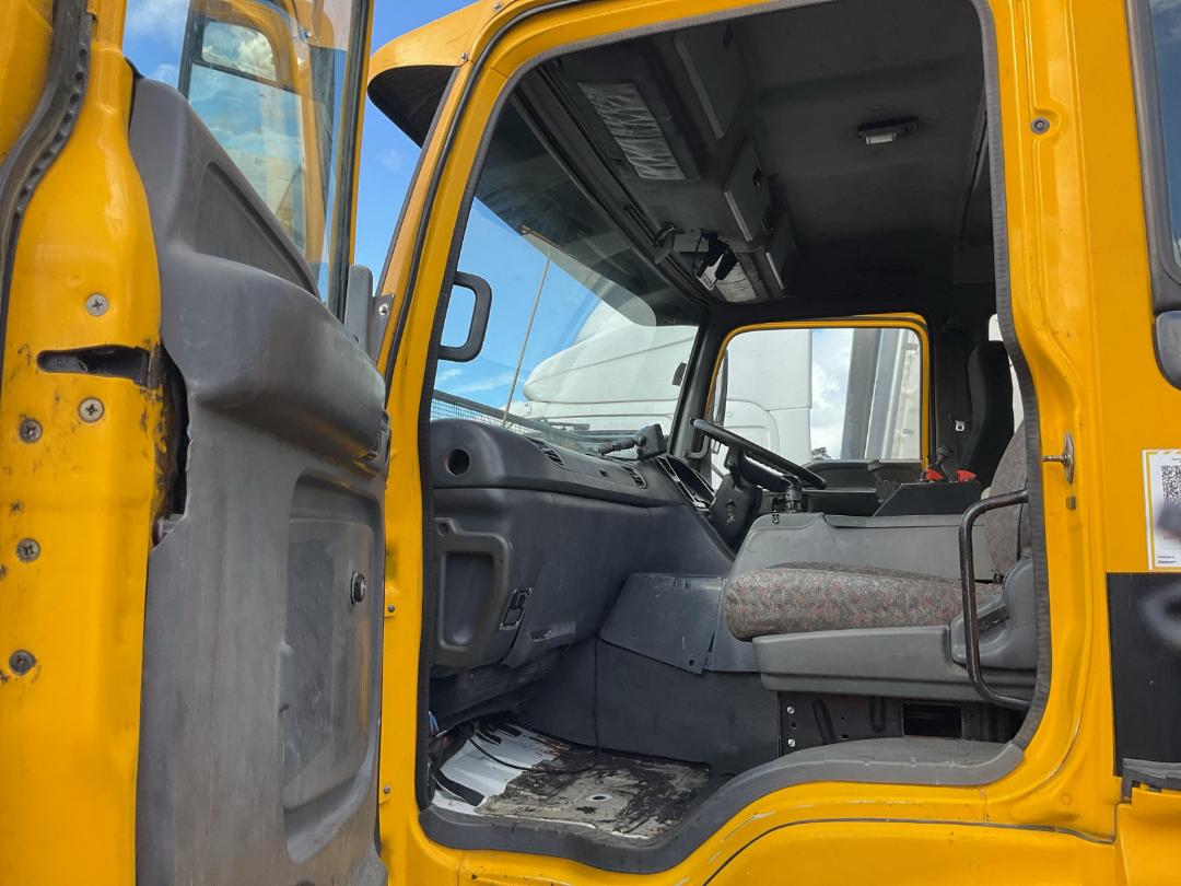 Photo '12' of Isuzu CXZ 400 GIGAMAX Tanker Photo '12' of Isuzu CXZ 400 GIGAMAX Tanker