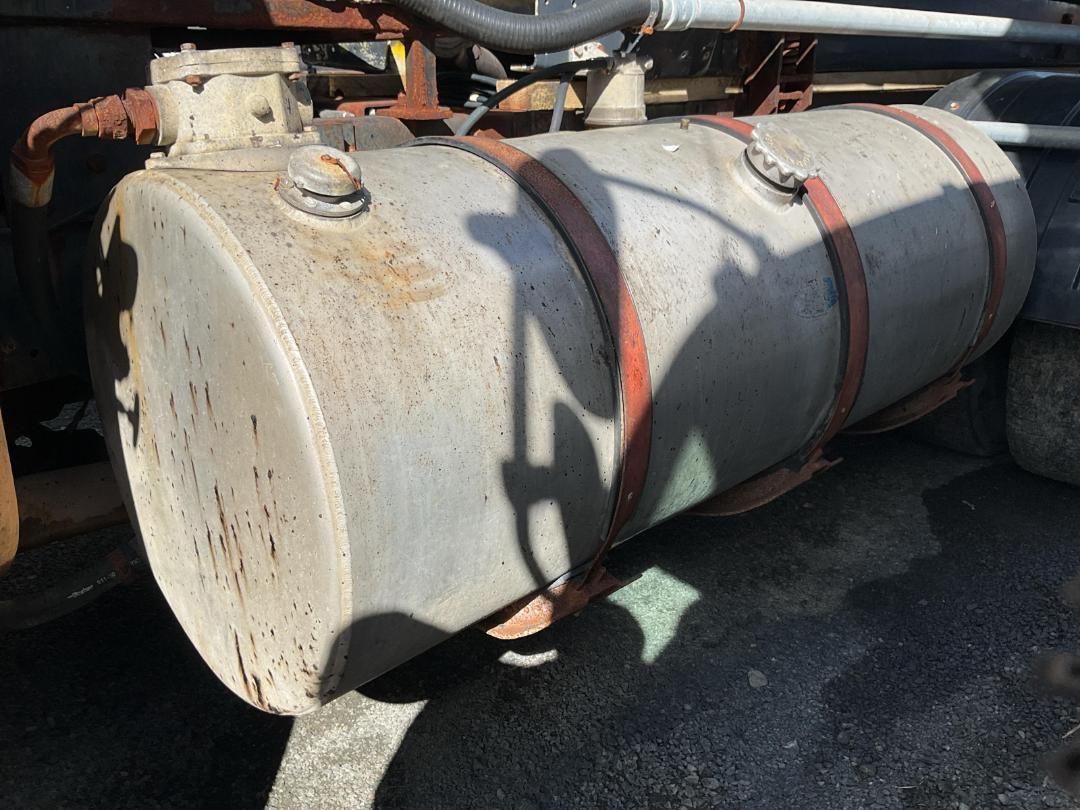 Photo '18' of Isuzu CXZ 400 GIGAMAX Tanker Photo '18' of Isuzu CXZ 400 GIGAMAX Tanker