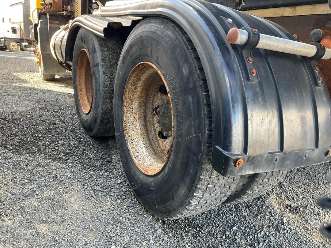 Photo '23' of Isuzu CXZ 400 GIGAMAX Tanker Photo '23' of Isuzu CXZ 400 GIGAMAX Tanker