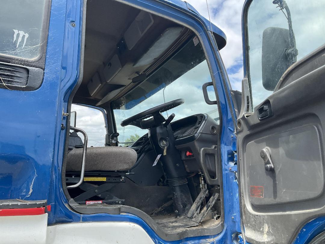 Photo '12' of Isuzu CXZ 400 GIGAMAX Tipper