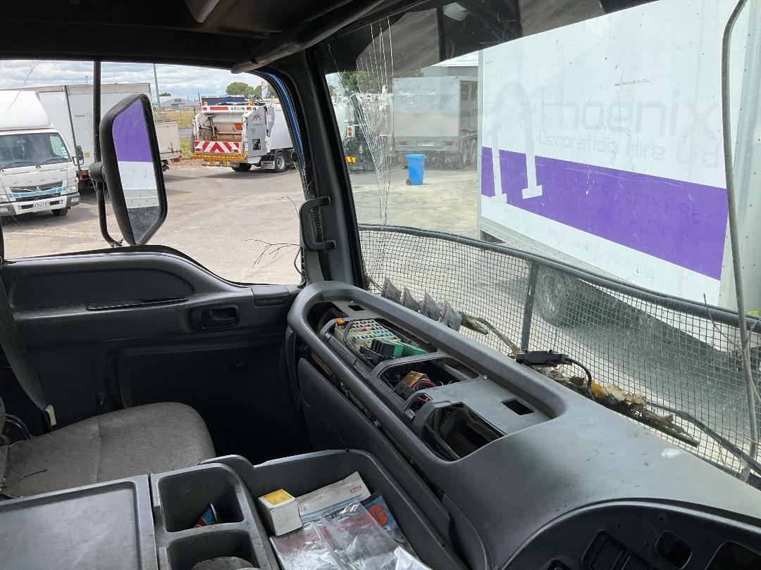 Photo '13' of Isuzu CXZ 400 GIGAMAX Tipper