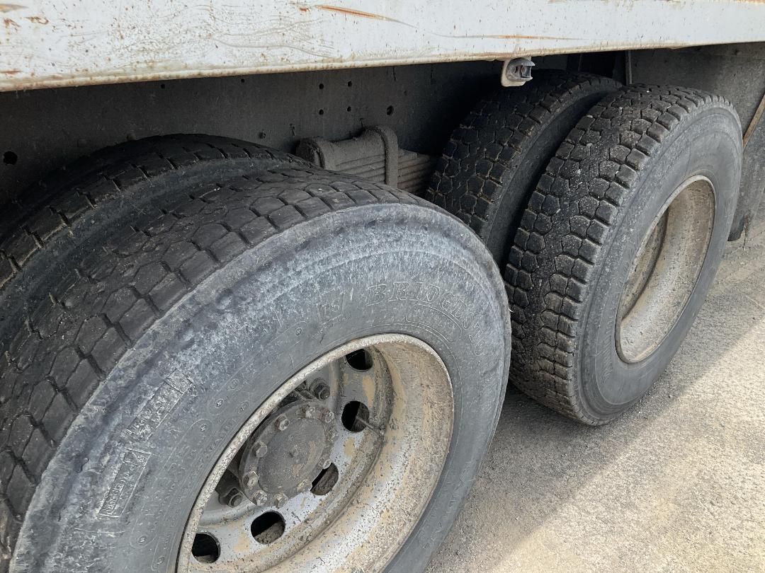 Photo '27' of Isuzu CXZ 400 GIGAMAX Tipper