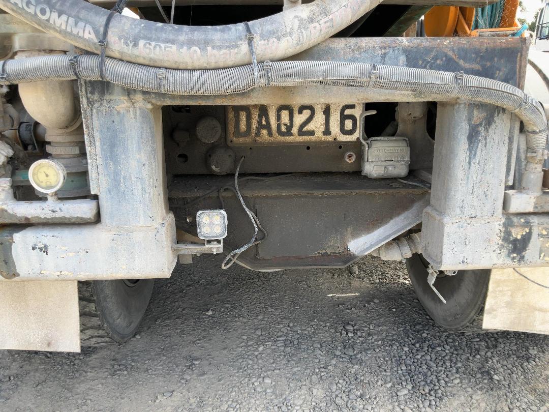 Photo '29' of Isuzu CXZ 400 GIGAMAX Tanker