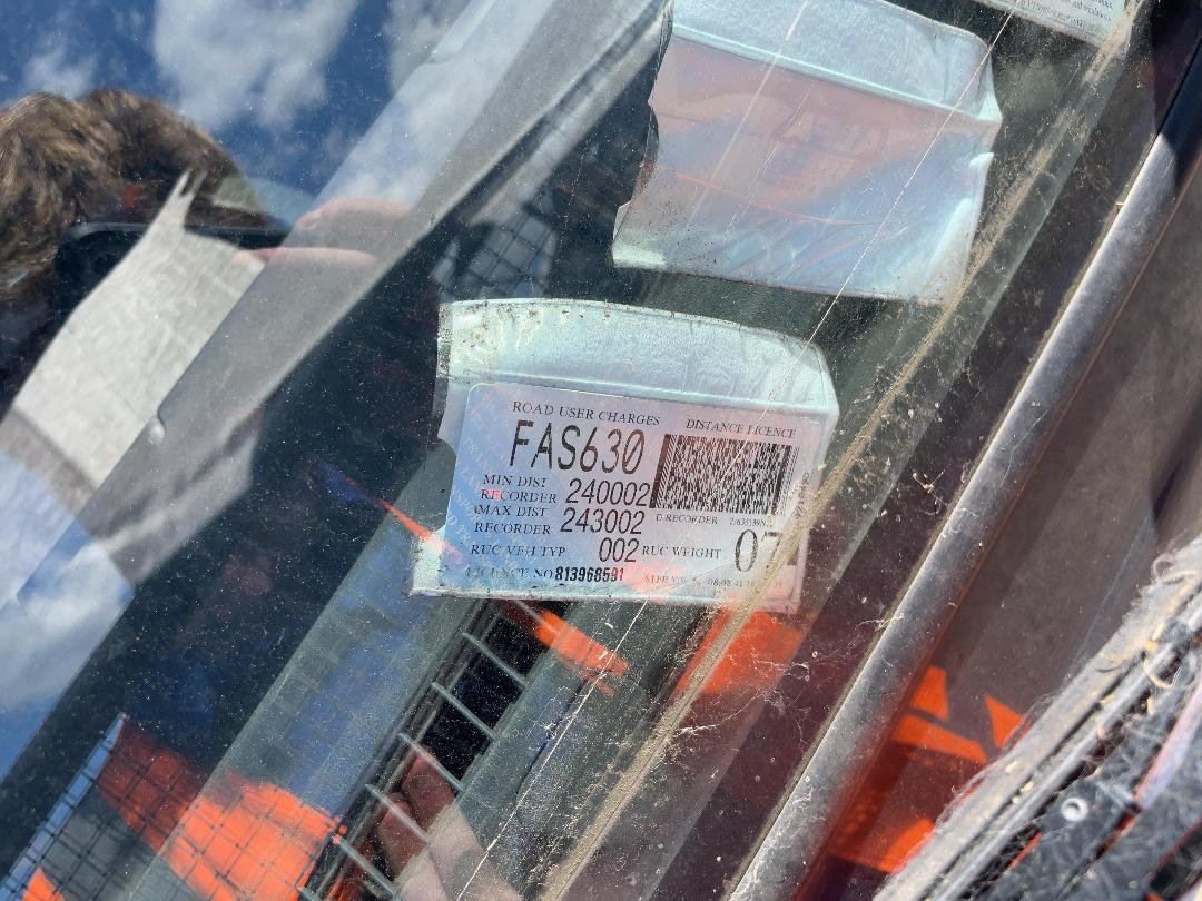 Photo '32' of Isuzu ELF NPR81 Tow Truck