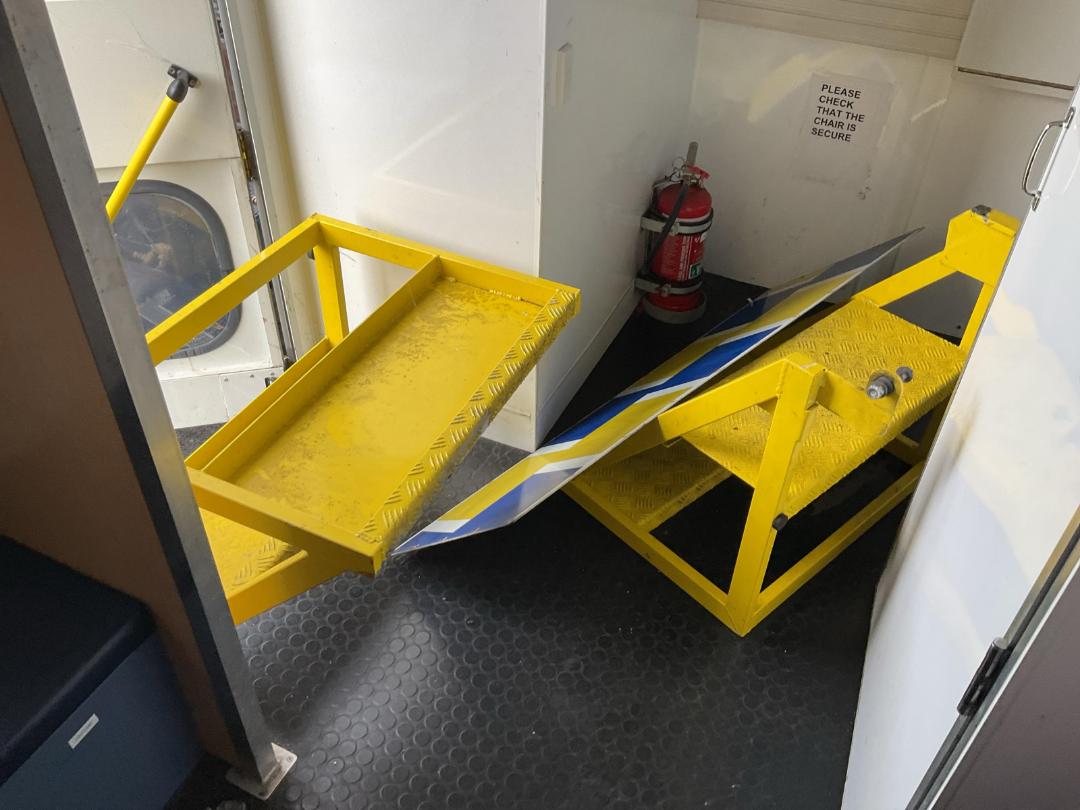 Photo '25' of Isuzu F Series FRR500 4X2 TRUCK Box Body