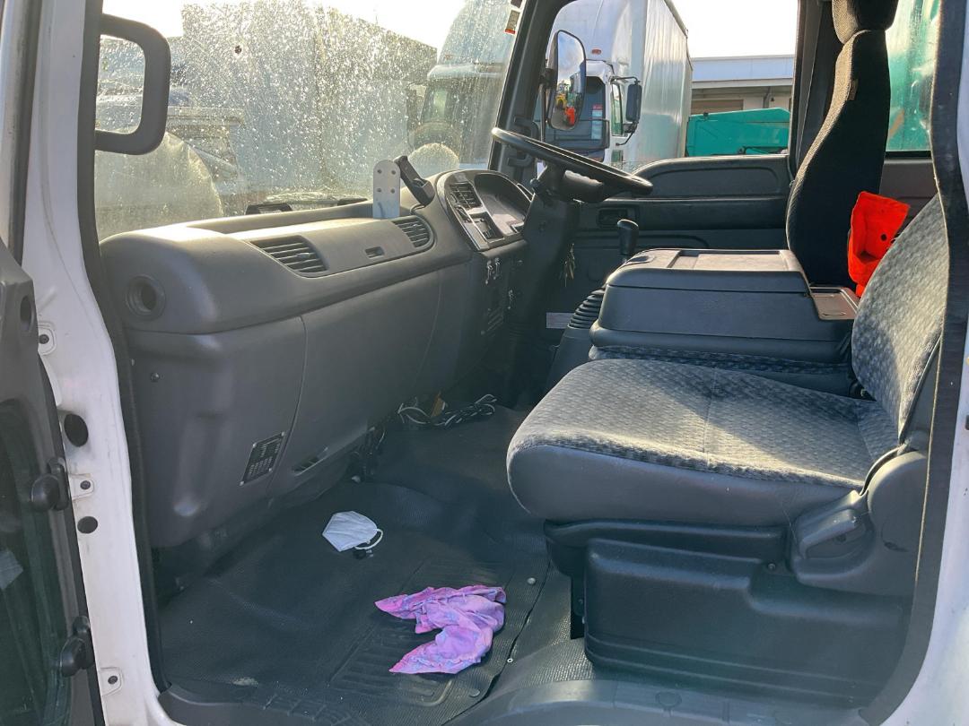 Photo '16' of Isuzu F Series FRR500 4X2 TRUCK Box Body