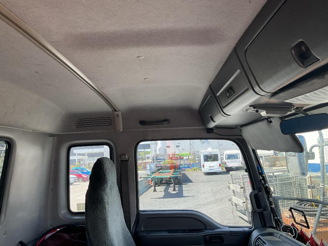 Photo '20' of Isuzu FRR 500F Curtainsider