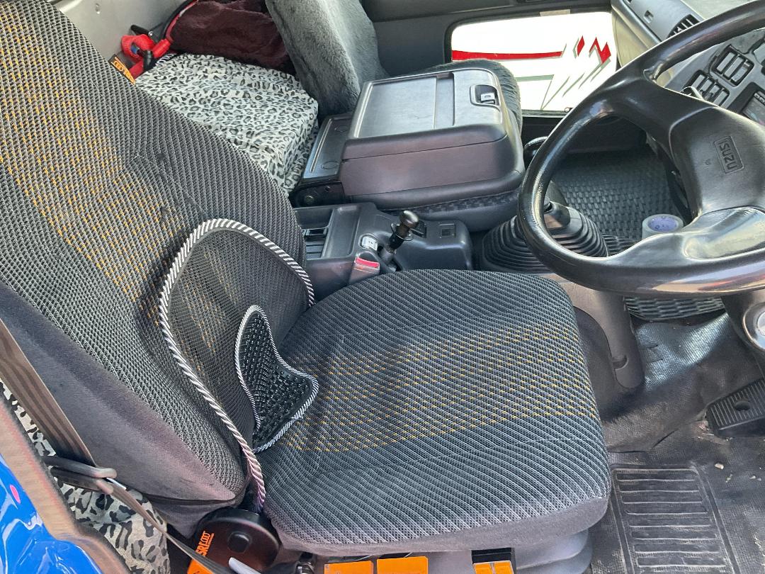 Photo '13' of Isuzu FRR 500F Curtainsider