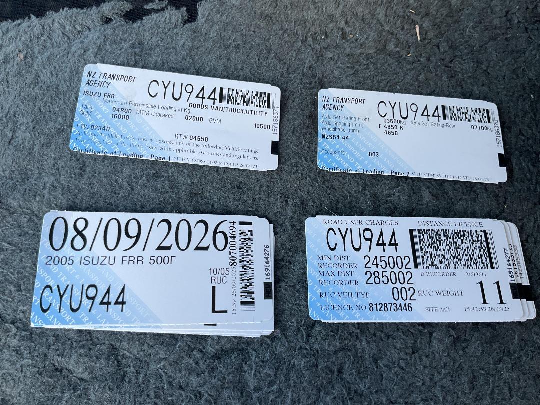 Photo '31' of Isuzu FRR 500F Curtainsider