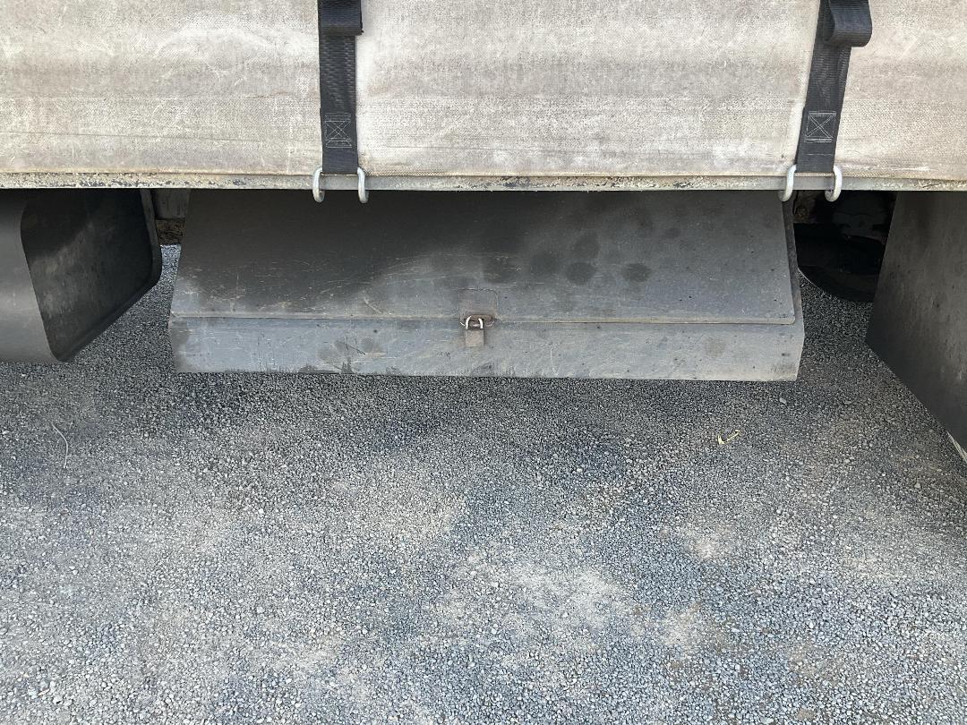 Photo '25' of Isuzu FRR 500F Curtainsider