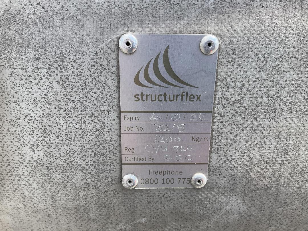 Photo '36' of Isuzu FRR 500F Curtainsider