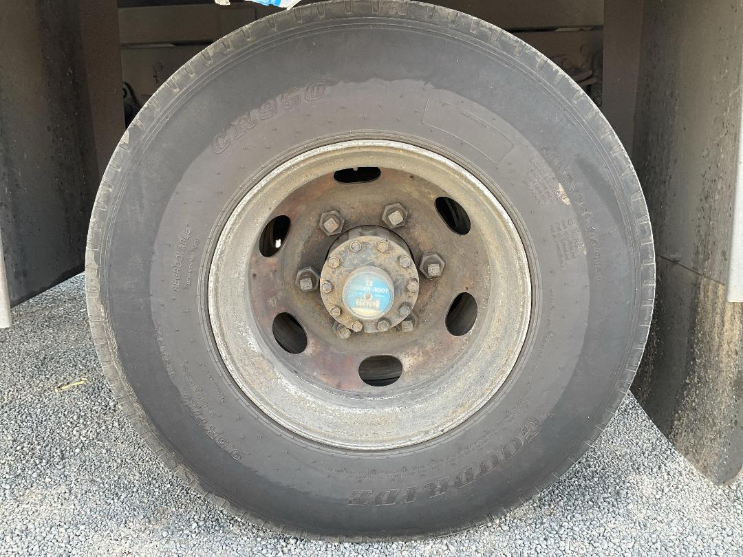 Photo '39' of Isuzu FRR 500F Curtainsider