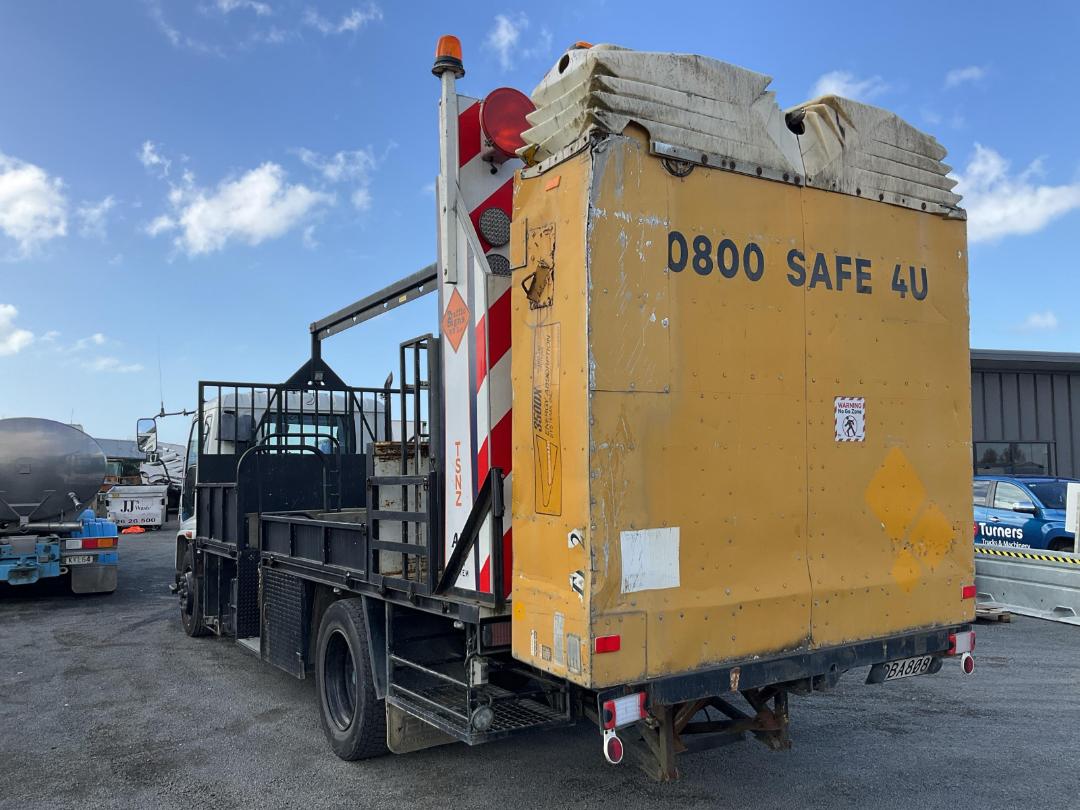 Photo '6' of Isuzu FTR 750 Road Management Photo '6' of Isuzu FTR 750 Road Management