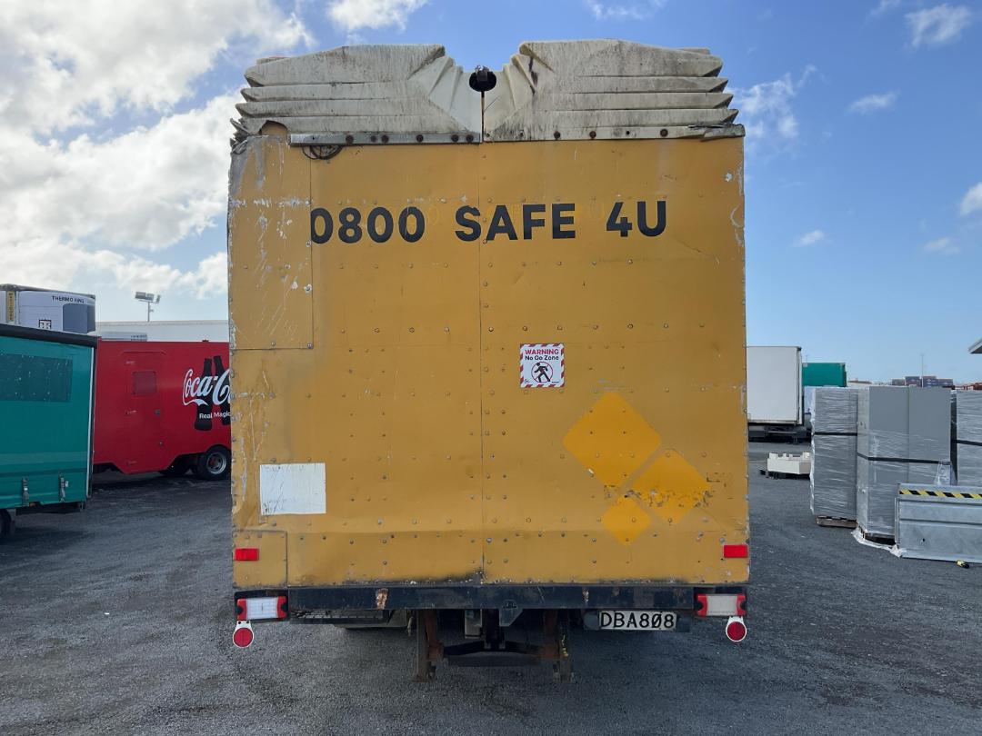 Photo '5' of Isuzu FTR 750 Road Management Photo '5' of Isuzu FTR 750 Road Management