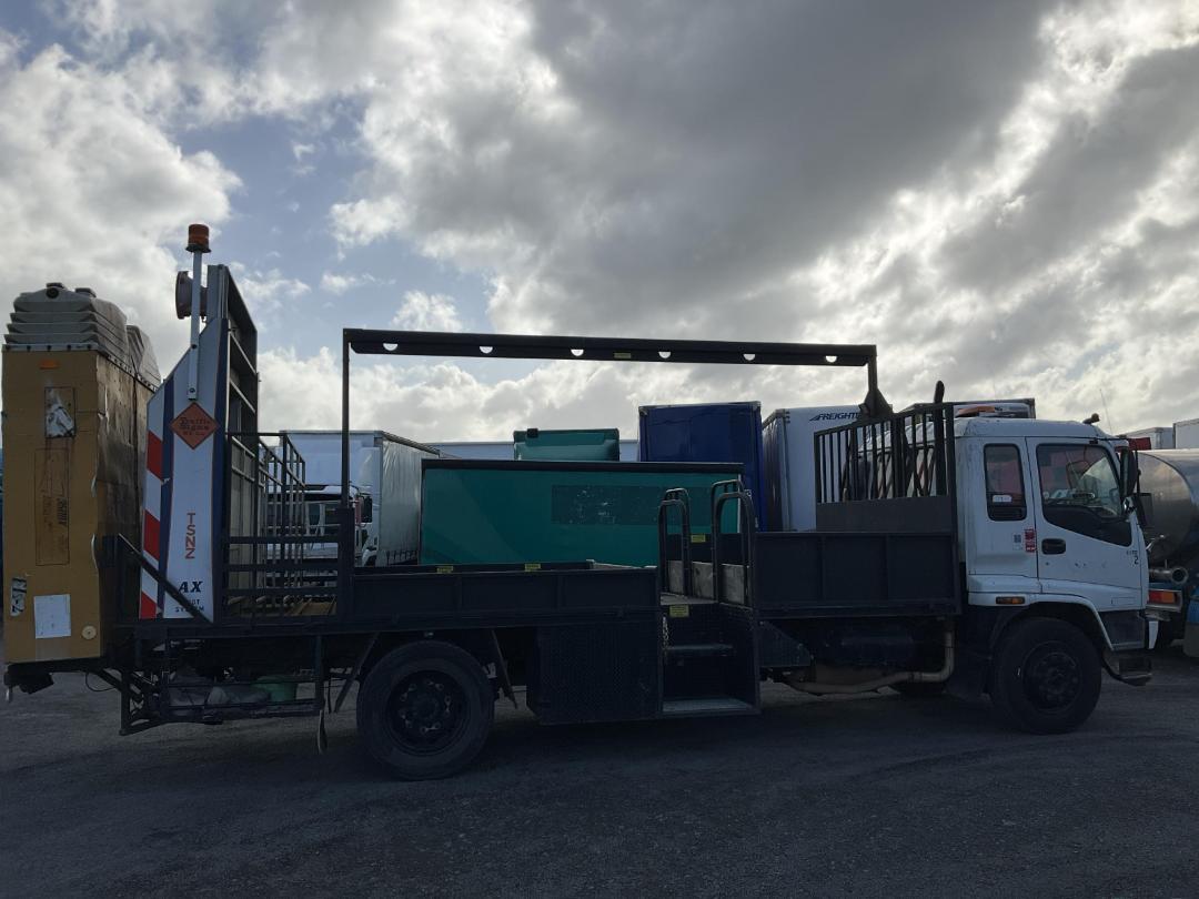 Photo '3' of Isuzu FTR 750 Road Management Photo '3' of Isuzu FTR 750 Road Management