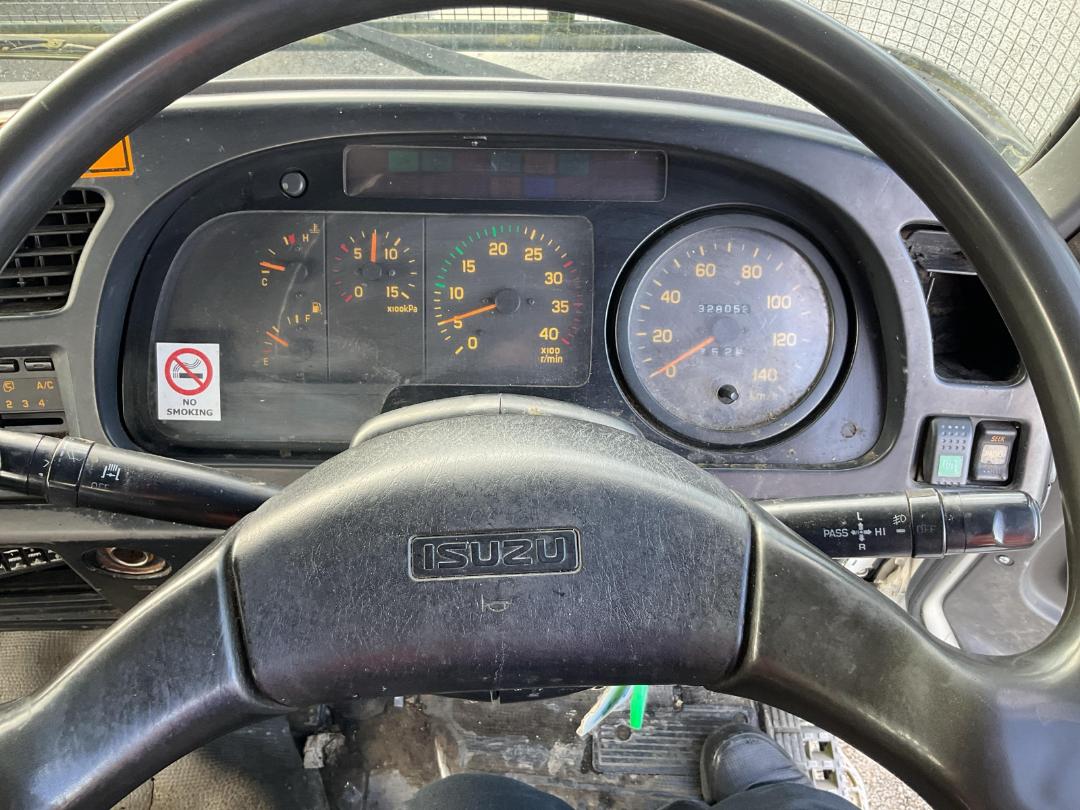 Photo '17' of Isuzu FTR 750 Road Management Photo '17' of Isuzu FTR 750 Road Management