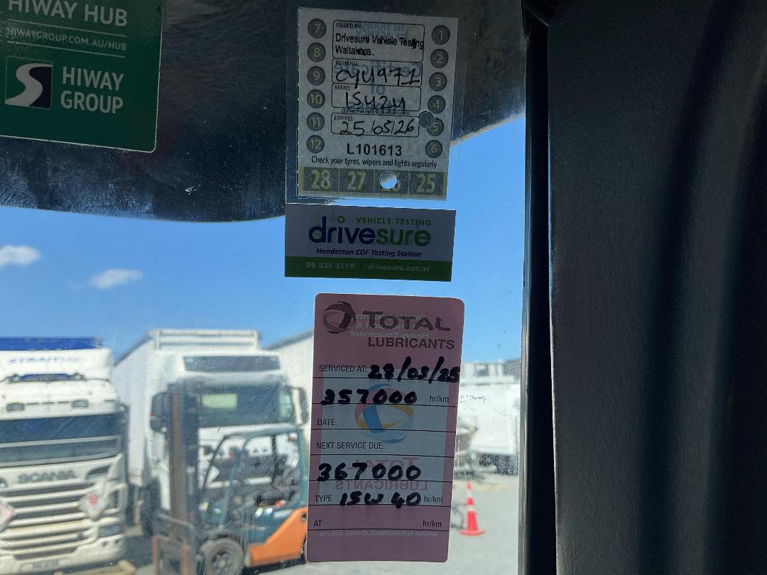 Photo '36' of Isuzu FVZ 1400A Tanker Photo '36' of Isuzu FVZ 1400A Tanker