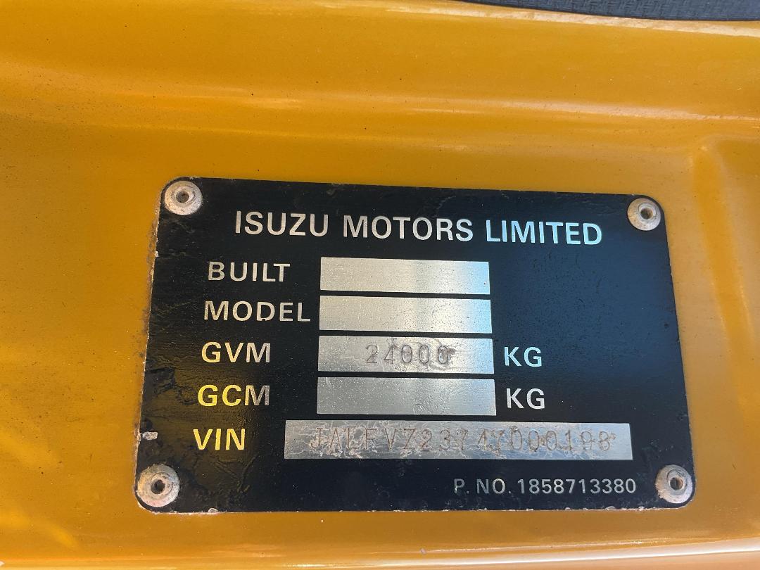 Photo '38' of Isuzu FVZ 1400A Tanker Photo '38' of Isuzu FVZ 1400A Tanker