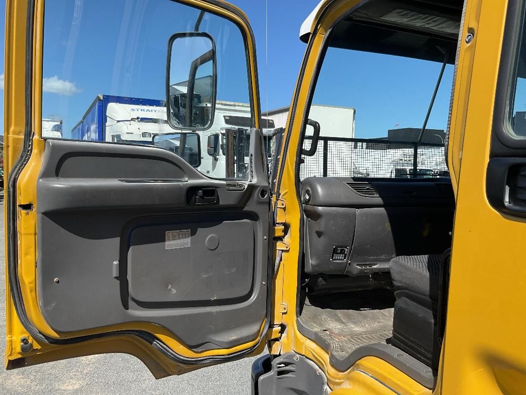 Photo '22' of Isuzu FVZ 1400A Tanker Photo '22' of Isuzu FVZ 1400A Tanker