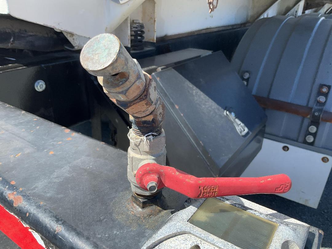 Photo '31' of Isuzu FVZ 1400A Tanker Photo '31' of Isuzu FVZ 1400A Tanker