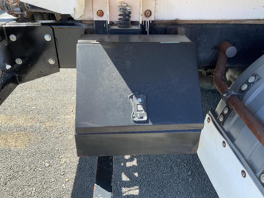 Photo '32' of Isuzu FVZ 1400A Tanker Photo '32' of Isuzu FVZ 1400A Tanker