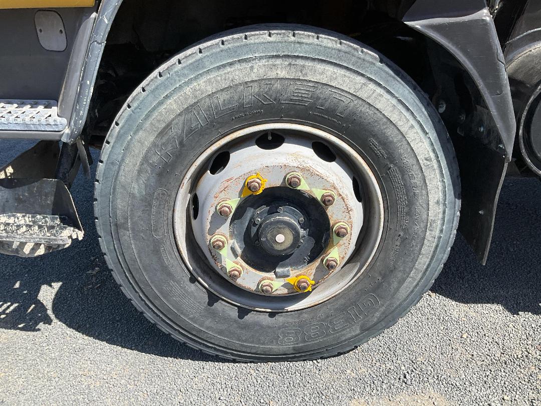 Photo '42' of Isuzu FVZ 1400A Tanker Photo '42' of Isuzu FVZ 1400A Tanker