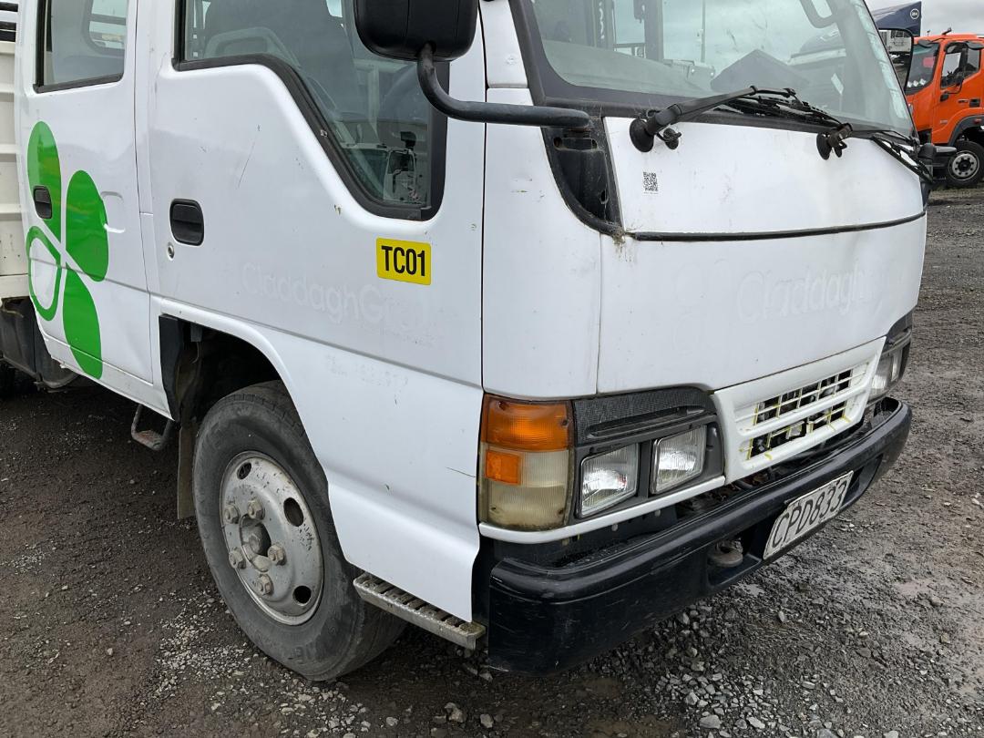 Photo '10' of Isuzu N Series NKR250 C/C Flat Deck Photo '10' of Isuzu N Series NKR250 C/C Flat Deck