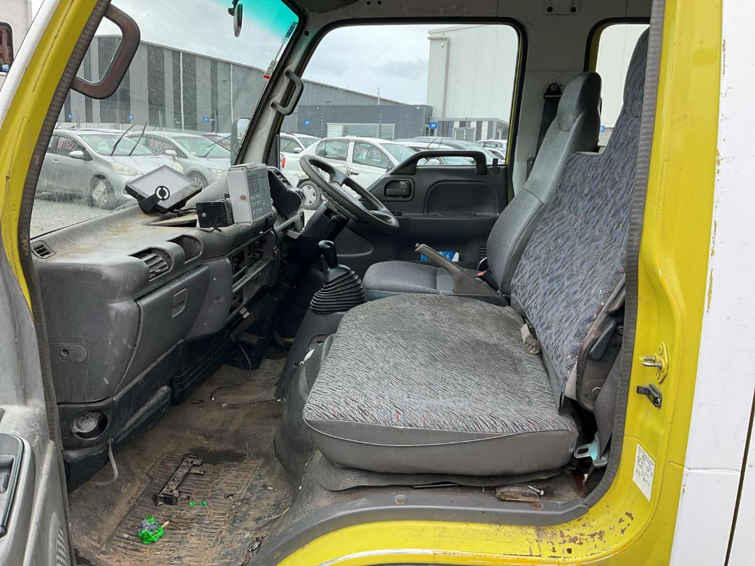 Photo '18' of Isuzu N Series NKR250 C/C Flat Deck Photo '18' of Isuzu N Series NKR250 C/C Flat Deck