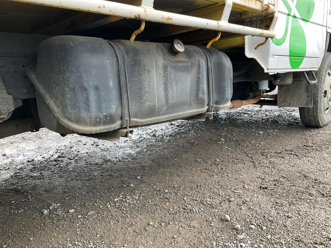 Photo '24' of Isuzu N Series NKR250 C/C Flat Deck Photo '24' of Isuzu N Series NKR250 C/C Flat Deck