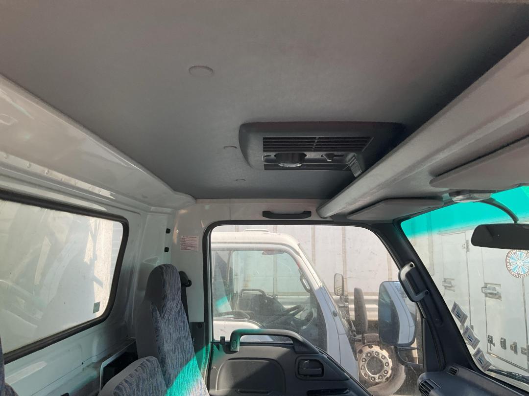 Photo '14' of Isuzu NPR 450 Box Body