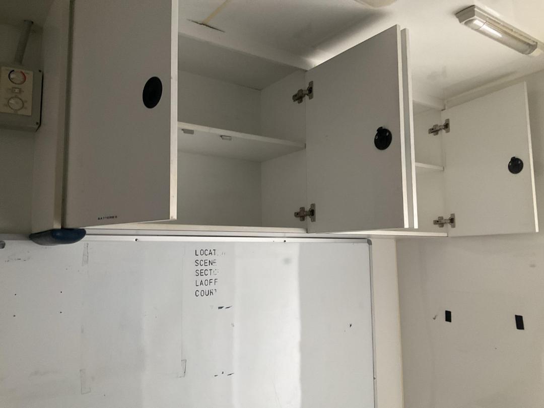 Photo '14' of Isuzu NPR 450 Box Body