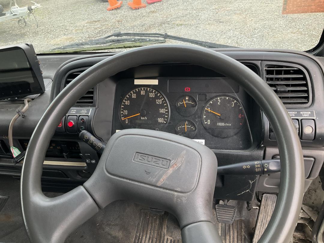 Photo '20' of Isuzu NPR 450 Box Body