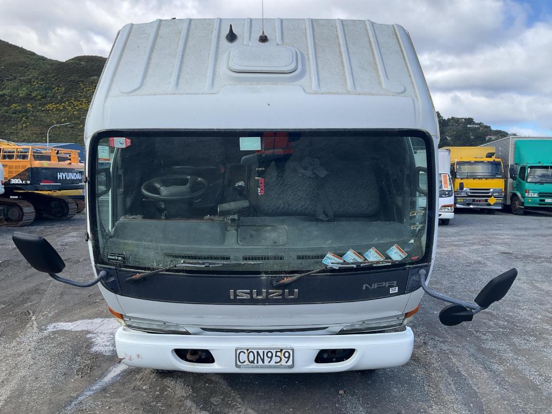Photo '12' of Isuzu NPR 250 Service Vehicle