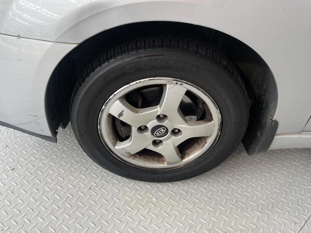 Photo '10' of KIA Cerato