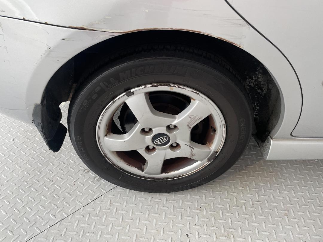 Photo '12' of KIA Cerato