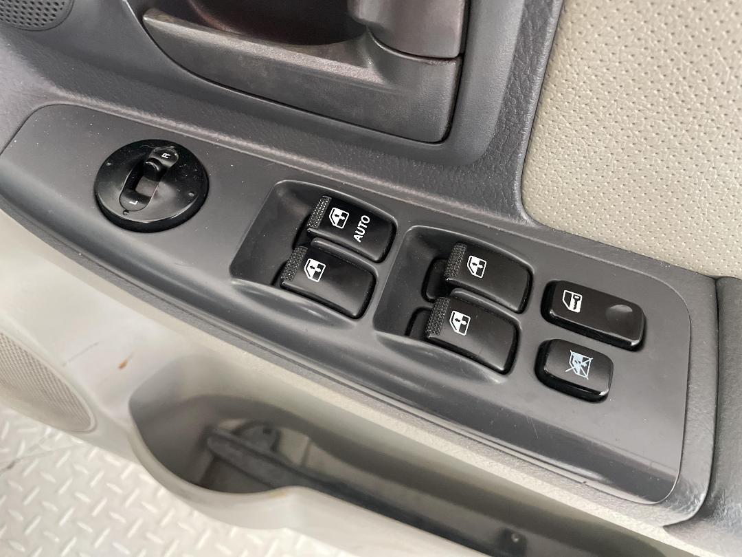 Photo '23' of KIA Cerato