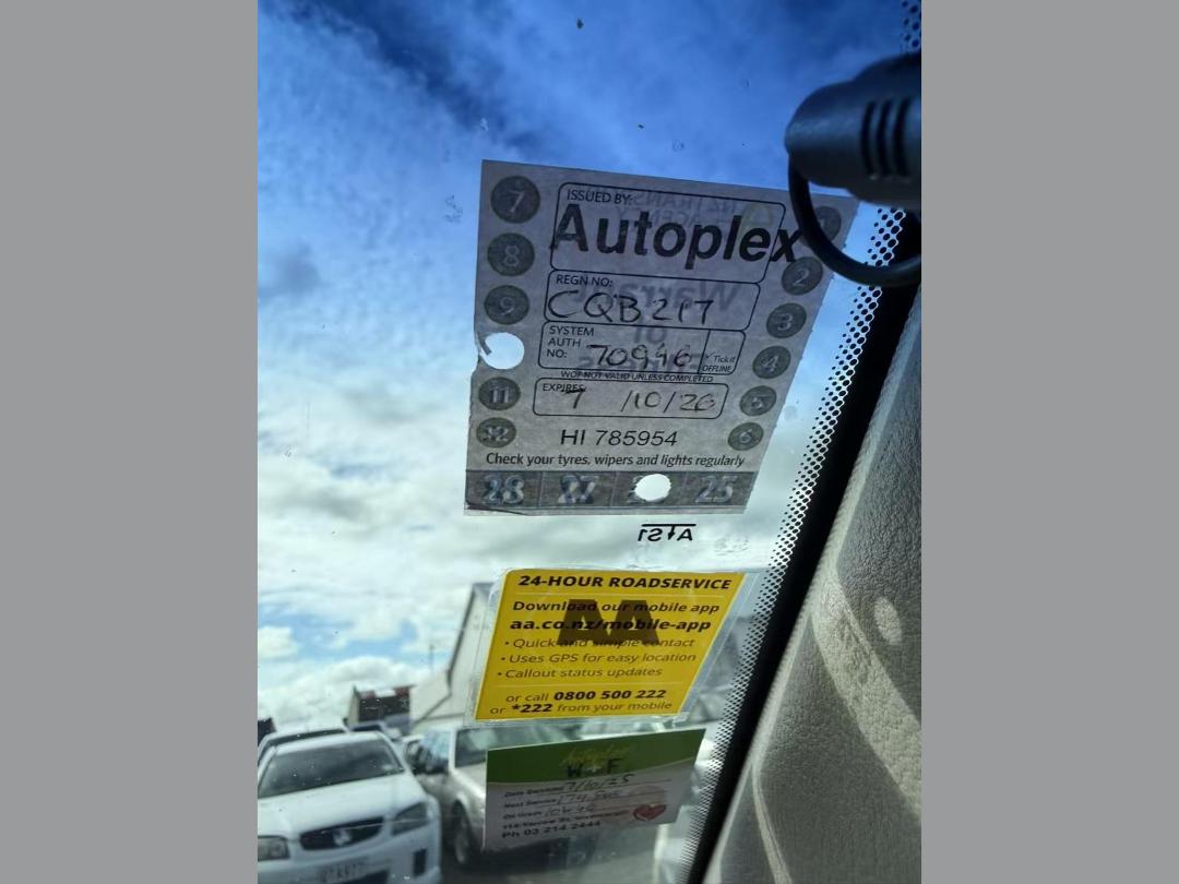 Photo '17' of KIA Cerato