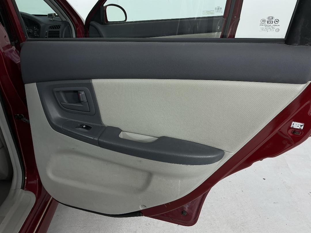 Photo '19' of KIA Cerato