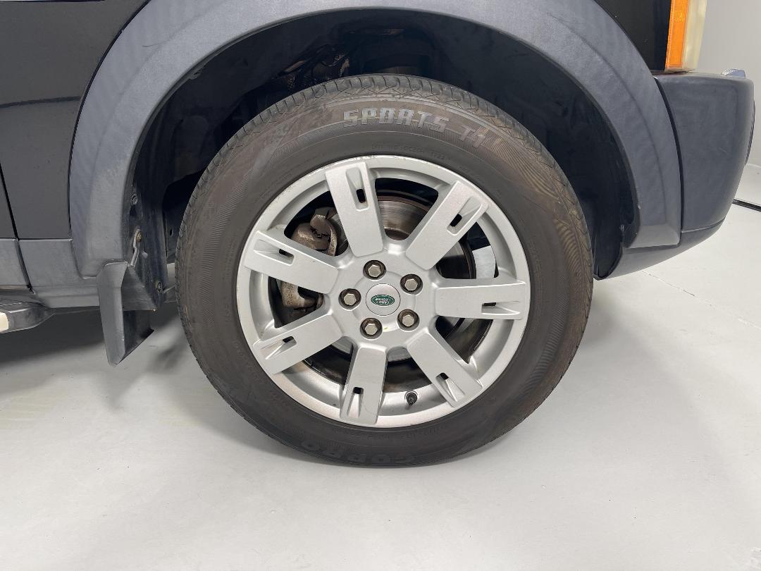 Photo '9' of Land Rover Discovery Photo '9' of Land Rover Discovery