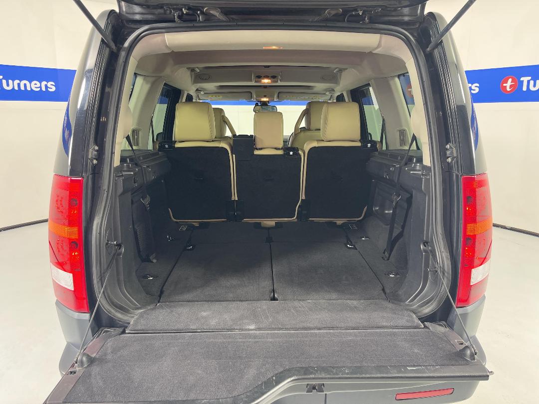 Photo '14' of Land Rover Discovery Photo '14' of Land Rover Discovery