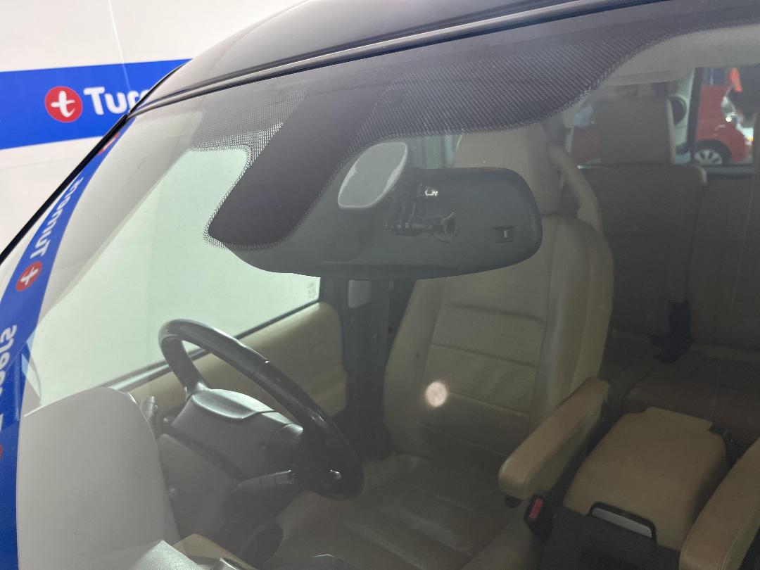 Photo '28' of Land Rover Discovery Photo '28' of Land Rover Discovery