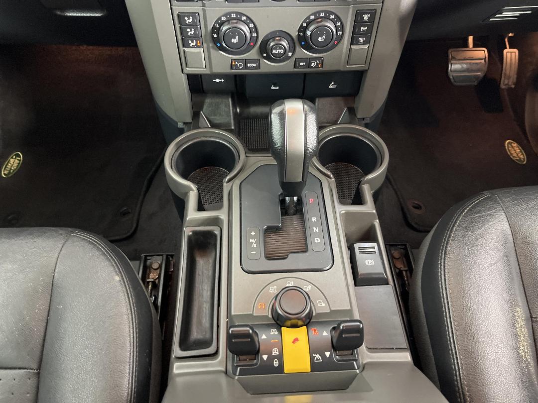 Photo '18' of Land Rover Discovery Photo '18' of Land Rover Discovery