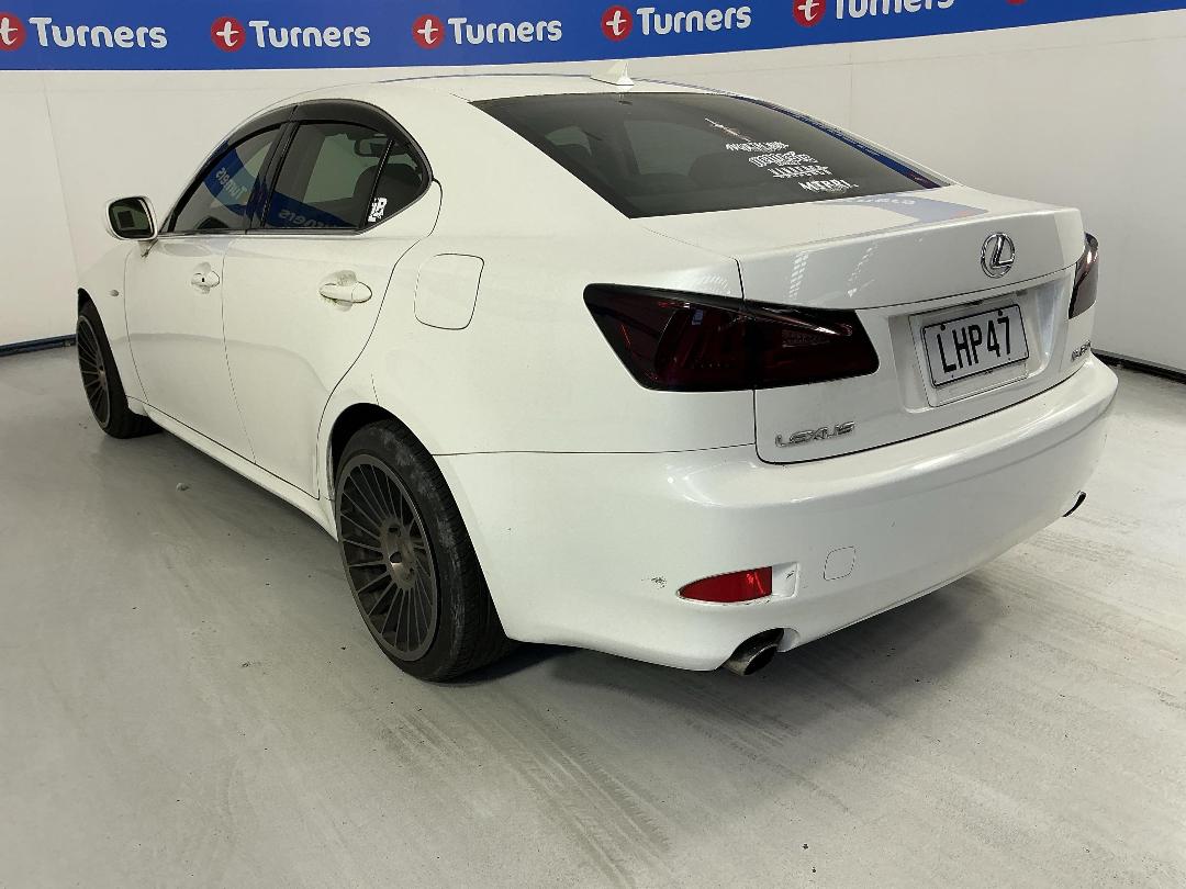 Photo '10' of Lexus IS250 Photo '10' of Lexus IS250