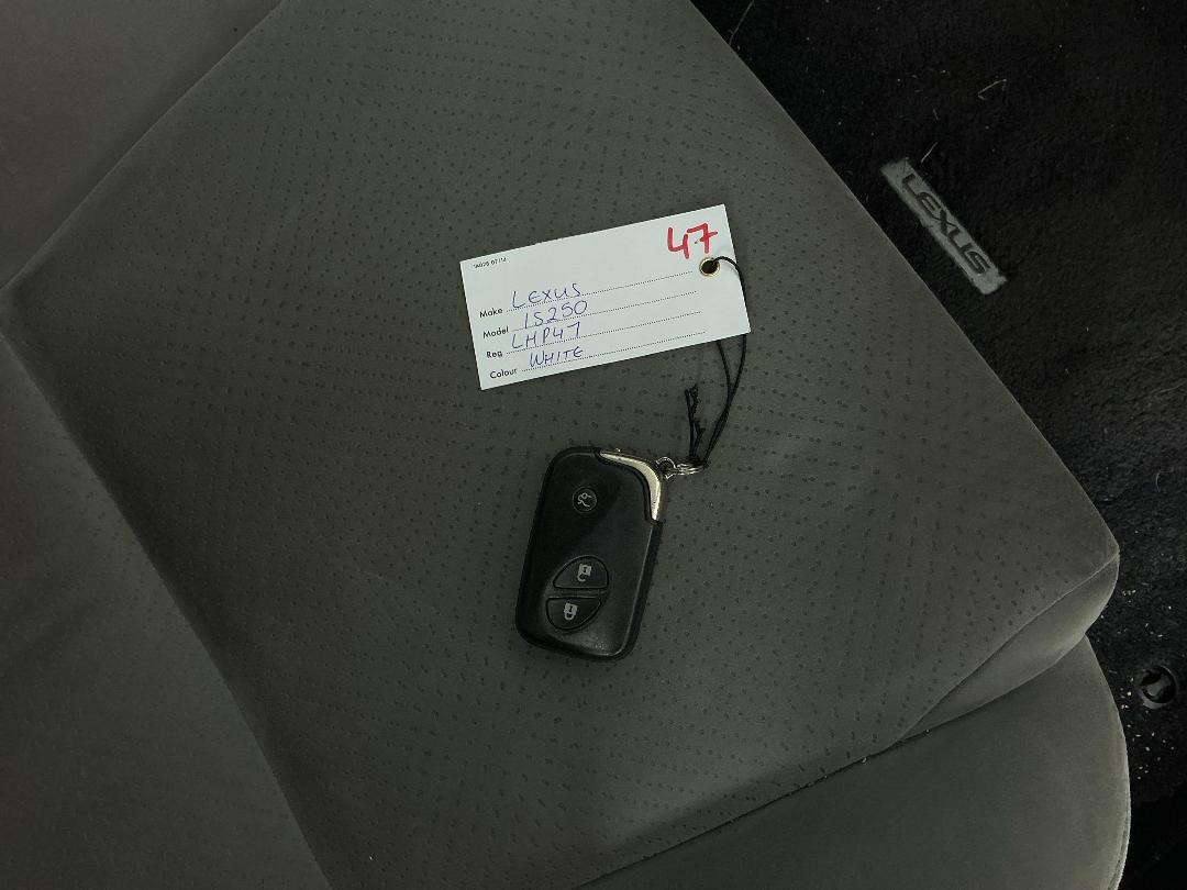 Photo '15' of Lexus IS250 Photo '15' of Lexus IS250