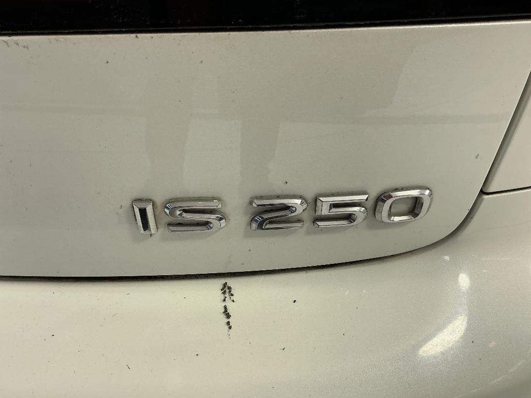 Photo '27' of Lexus IS250 Photo '27' of Lexus IS250