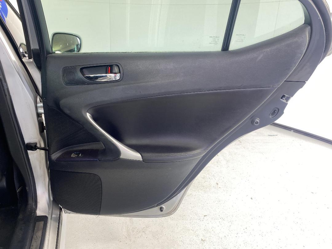 Photo '18' of Lexus IS250 Photo '18' of Lexus IS250